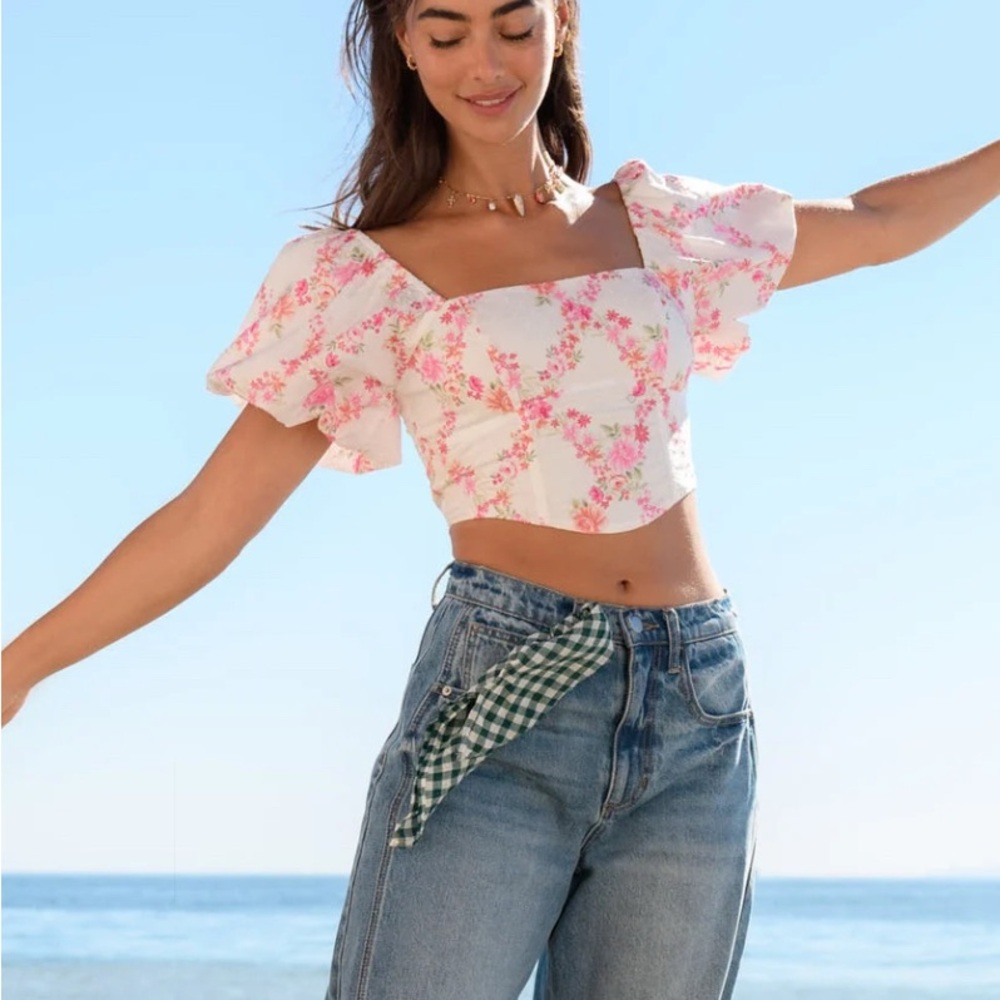 Floral Pink Puff Sleeve Crop Top